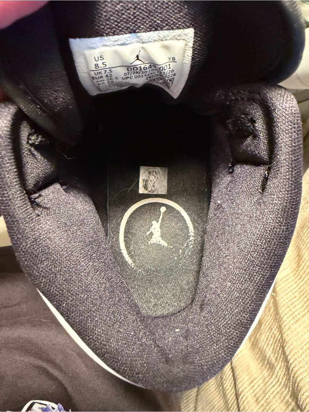 Nike Air Jordan 1 Retro High OG Black & White - Picture 7 of 8